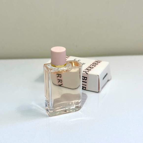Burberry Other - BURBERRY HER  Eau de Parfum 0.16oz-5ml Splash Travel MINI SAMPLE